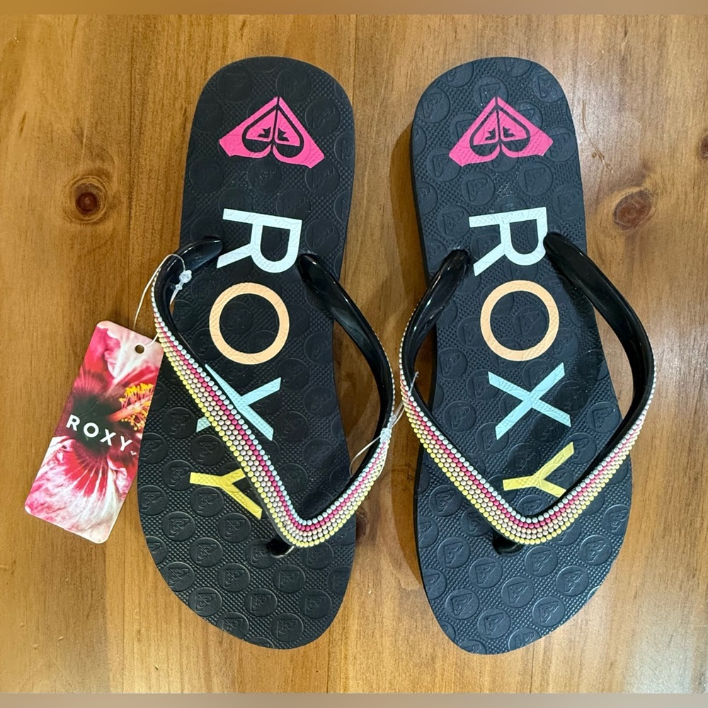 Roxy Crush II Flip Flops with Black and Multicolor Straps NWT Size 6